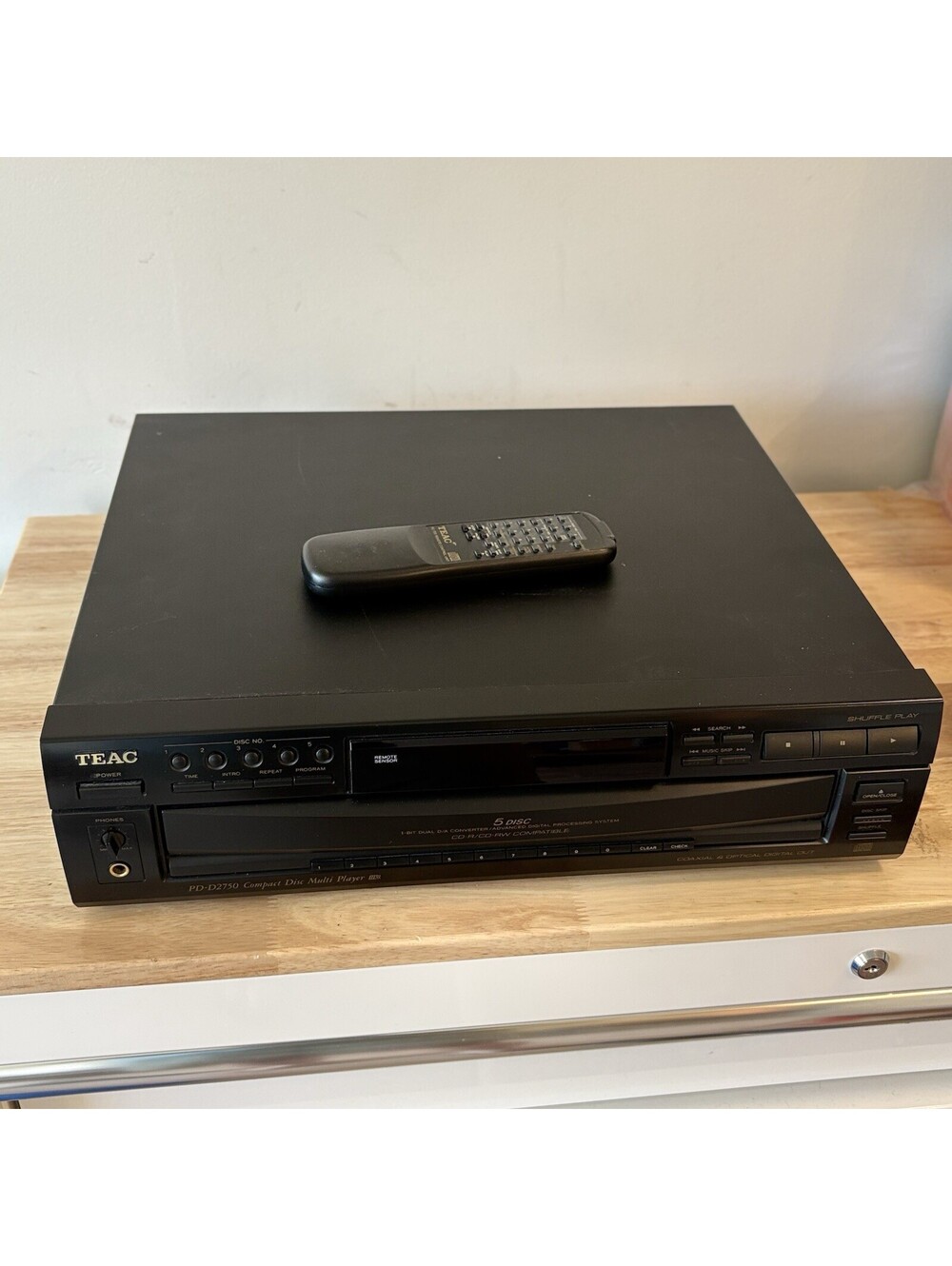 TEAC PD-D2750 5 Disc CD Carousel Changer Player With Remote TESTED EB-20434